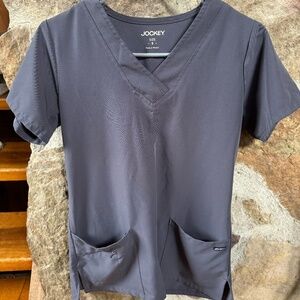 Jockey Two-Pocket Scrub Top